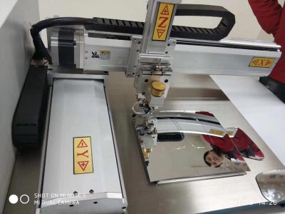 Automatic Glass Cutting Machine