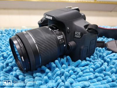 Canon 700D SLR Camera