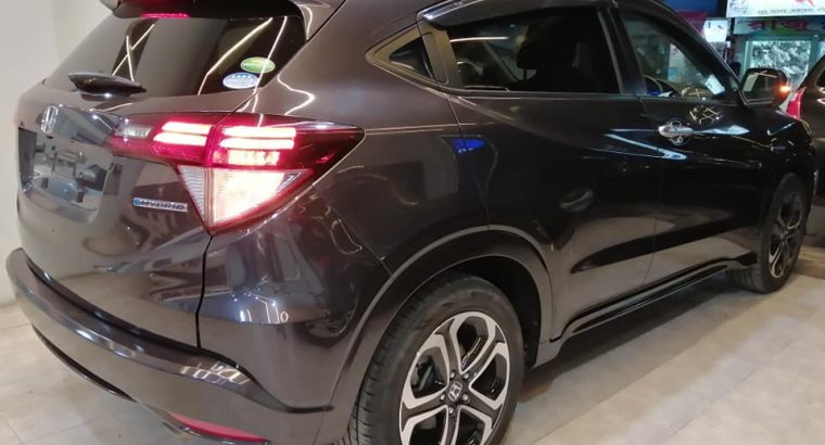 Honda VEZEL Hybrid Model of 2014.