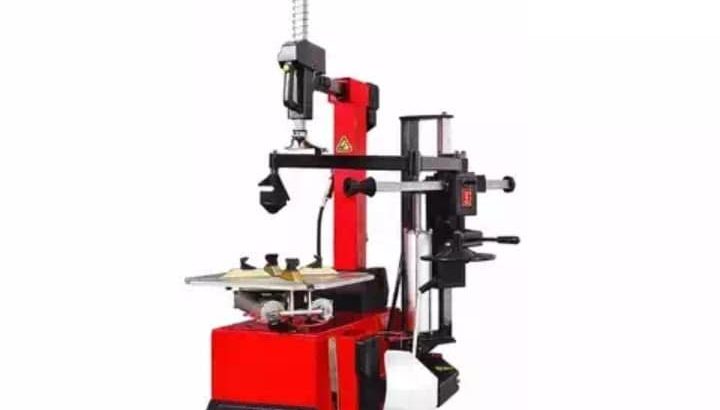 Tyre changer machine